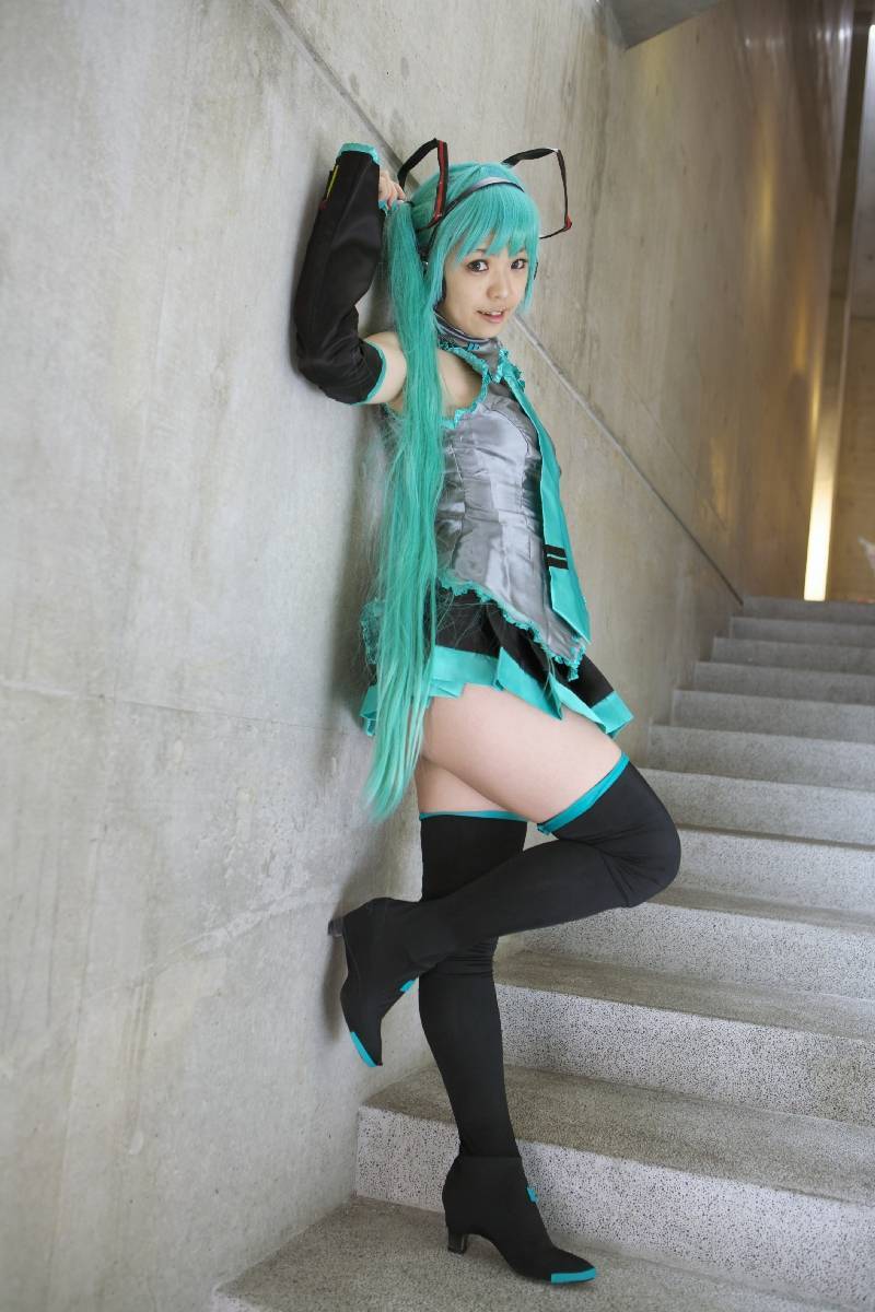 [Cosplay]  Vocaloid - Sexy Hatsune Miku